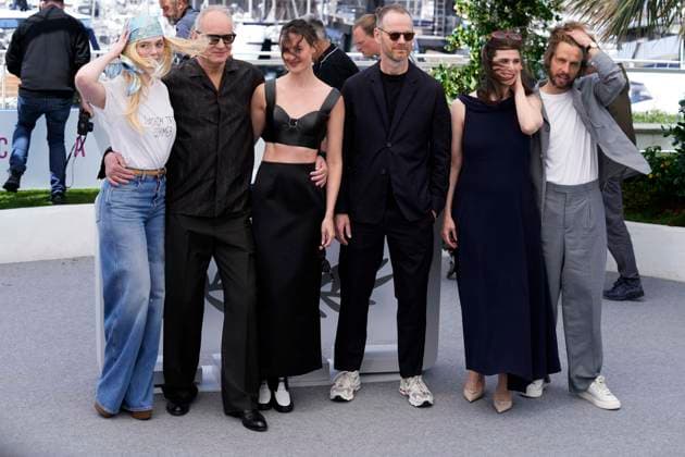 Affeksjonsverdi (Sentimental Value) Photocall - The 78th Annual Cannes Film Festival Elle Fanning, Stellan Skarsgard, Renate Reinsve, Joachim Trier, Inga Ibsdotter Lilleaas and Anders Danielsen Lie attend the Affeksjonsverdi (Sentimental Value) photocall at the 78th annual Cannes Film Festival at Palais des Festivals on May 22, 2025 in Cannes, France. Cannes France  Copyright: xDanielexCifalÃ x originalFilename: cifala-notitle250522_npQxQ.jpg