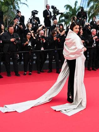 Cannes, 78th Cannes Film Festival 2025 - Evening 10, Red Carpet La Venue De L Avenir (Colours of Time) Cannes, 78th Cannes Film Festival 2025 - Evening 10, Red Carpet La Venue De L Avenir (Colours of Time) . Pictured: Aishwarya Rai Cannes France  Copyright: xIPA ABACAx