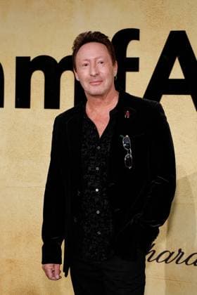 Photocall du gala AmFar 2025 by Chopard à lHôtel du Cap Eden Roc à Antibes Julian Lennon au photocall du gala AmFar 2025 by Chopard à lHôtel du Cap Eden Roc à Antibes le 22 mai 2025 Moreau Jacovides Bestimage amfAR Gala Cannes 2025 presented by Chopard at Hotel du Cap Eden Roc on May 22, 2025 in Cap dAntibes, France Antibes France  Copyright: xJACOVIDES-MOREAUx xBESTIMAGExJACOVIDES-MOREAUx xBESTIMAGEx