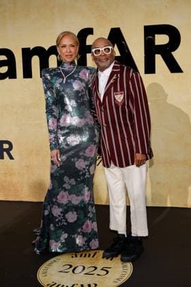 Photocall of the AmFar 2025 gala by Chopard at Hotel du Cap Eden Roc in Antibes Spike Lee and his wife Tonya Lewis Lee at the photocall of the AmFar 2025 gala by Chopard at Hotel du Cap Eden Roc in Antibes on May 22, 2025 Moreau Jacovides Bestimage amfAR Gala Cannes 2025 presented by Chopard at Hotel du Cap Eden Roc on May 22, 2025 in Cap dAntibes, France Antibes France  Copyright: xJACOVIDES-MOREAUx xBESTIMAGExJACOVIDES-MOREAUx xBESTIMAGEx