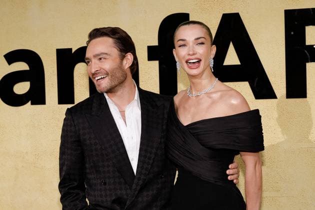 Bilder des Jahres 2025, Entertainment 05 Mai Entertainment Themen der Woche KW21 Entertainment Bilder des Tages Photocall du gala AmFar 2025 by Chopard à lHôtel du Cap Eden Roc à Antibes Ed Westwick et Amy Jackson au photocall du gala AmFar 2025 by Chopard à lHôtel du Cap Eden Roc à Antibes le 22 mai 2025 Moreau Jacovides Bestimage amfAR Gala Cannes 2025 presented by Chopard at Hotel du Cap Eden Roc on May 22, 2025 in Cap dAntibes, France Antibes France  Copyright: xJACOVIDES-MOREAUx xBESTIMAGExJACOVIDES-MOREAUx xBESTIMAGEx