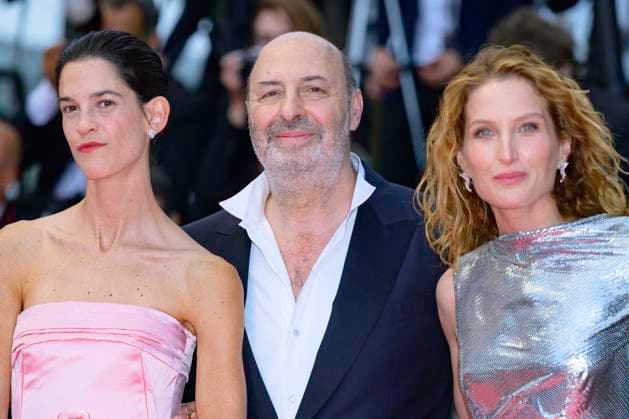 Cannes Colours Of Time Red Carpet NG Claire Pommet aka Pomme, Cedric Klapisch and Julia Piaton attending the ‘La Venue De L avenir (Colours Of Time)’ Screening and Red Carpet at Palais Des Festivals in Cannes, France on May 22 2025 as part of the 78th Cannes Film Festival. Photo by Nicolas Genin ABACAPRESS.COM Cannes France  Copyright: xGeninxNicolas ABACAx