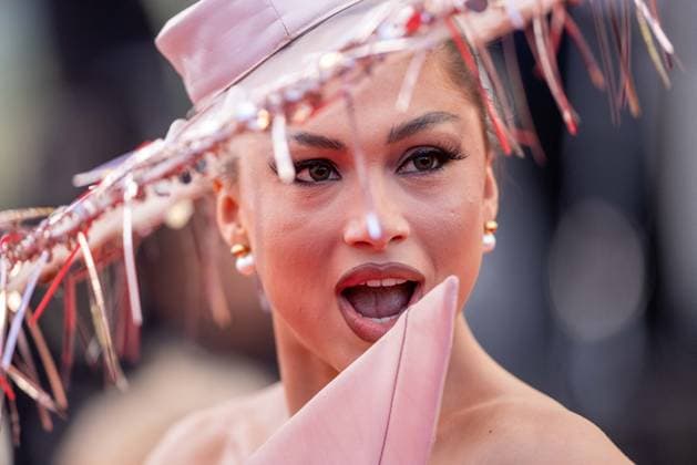 Cannes - Colours Of Time Red Carpet Guest attends the La Venue De L avenir (Colours Of Time) red carpet at the 78th annual Cannes Film Festival at Palais des Festivals on May 22, 2025 in Cannes, France. Photo by Shootpix ABACAPRESS.COM Cannes France  Copyright: xShootPix ABACAx