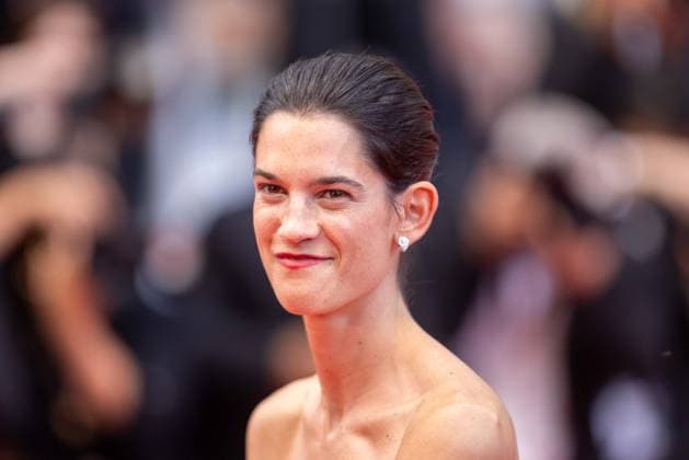 Cannes - Colours Of Time Red Carpet Suzanne Lindon attend the La Venue De L avenir (Colours Of Time) red carpet at the 78th annual Cannes Film Festival at Palais des Festivals on May 22, 2025 in Cannes, France. Photo by Shootpix ABACAPRESS.COM Cannes France  Copyright: xShootPix ABACAx