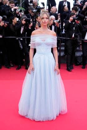 La Venue De L avenir (Colours Of Time) Red Carpet - The 78th Annual Cannes Film Festival Desire Iglander attends the La Venue De L avenir (Colours Of Time) red carpet at the 78th annual Cannes Film Festival at Palais des Festivals on May 22, 2025 in Cannes, France. Cannes France  Copyright: xDanielexCifalÃ x originalFilename: cifala-notitle250522_np4Xk.jpg