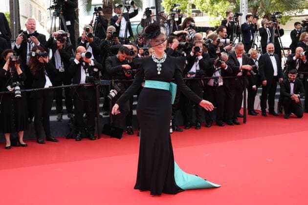 La Venue De L avenir (Colours Of Time) Red Carpet at the 78th Annual Cannes Film Festival Helen Mirren - La Venue De L avenir (Colours Of Time) Red Carpet at the 78th Annual Cannes Film Festival in Cannes, France on May 22, 2025.  Copyright: x Chassery+Courdjix