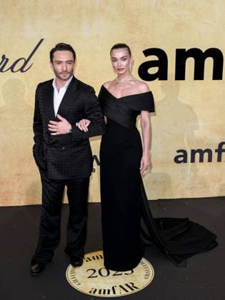 Cap d Antibes - amfAR Gala Cannes 2025 Cap d Antibes - amfAR Gala Cannes 2025 Pictured: Ed Westwick and Amy Jackson Cannes Italy  Copyright: xIPA ABACAx