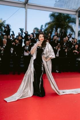 78eme Festival International du Film de Cannes Montée des marches du film La venue de lavenir 78th International Cannes Film Festival Red carpet for La venue de lavenir movie 444959 2025 05 22 Alpes Maritimes Cannes France Rai, Aishwarya  Copyright: xTerencexBaelenx STAR_444959_017