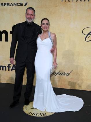 Cap d Antibes - amfAR Gala Cannes 2025 Cap d Antibes - amfAR Gala Cannes 2025 In the photo: Mariska Hargitay, Peter Hermann Cannes France  Copyright: xIPA ABACAx