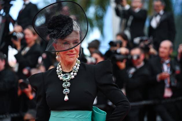 78eme Festival International du Film de Cannes Montée des marches du film La venue de lavenir 78th International Cannes Film Festival Red Carpet of La venue de lavenir movie Festival de Cannes 2025 red carpet La Venue de lAvenir Helen Mirren 444963 2025 05 22 Cannes France  Copyright: xLionelxGuericolas MPPx STAR_444963_079