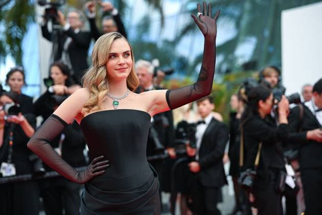 78eme Festival International du Film de Cannes Montée des marches du film La venue de lavenir 78th International Cannes Film Festival Red Carpet of La venue de lavenir movie Festival de Cannes 2025 red carpet La Venue de l Avenir Cara Delevingne 444963 2025 05 22 Cannes France  Copyright: xLionelxGuericolas MPPx STAR_444963_083
