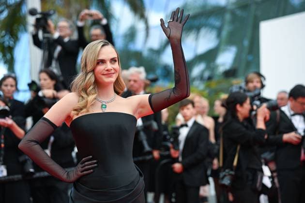 78eme Festival International du Film de Cannes Montée des marches du film La venue de lavenir 78th International Cannes Film Festival Red Carpet of La venue de lavenir movie Festival de Cannes 2025 red carpet La Venue de l Avenir Cara Delevingne 444963 2025 05 22 Cannes France  Copyright: xLionelxGuericolas MPPx STAR_444963_086