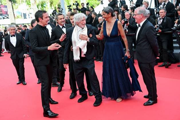 78eme Festival International du Film de Cannes Montée des marches du film La venue de lavenir 78th International Cannes Film Festival Red Carpet of La venue de lavenir movie Festival de Cannes 2025 red carpet La Venue de l Avenir Kustave kervern, Louis Do de Lencquesaing, Timi Joy Marbot Pierre Richard,Ceyla Lacerda 444963 2025 05 22 Cannes France  Copyright: xLionelxGuericolas MPPx STAR_444963_093
