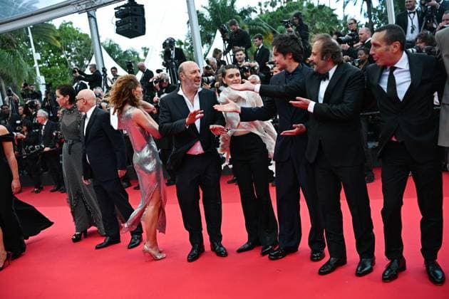 78eme Festival International du Film de Cannes Montée des marches du film La venue de lavenir 78th International Cannes Film Festival Red Carpet of La venue de lavenir movie Festival de Cannes 2025 red carpet La Venue de lAvenir 444963 2025 05 22 Cannes France  Copyright: xLionelxGuericolas MPPx STAR_444963_121