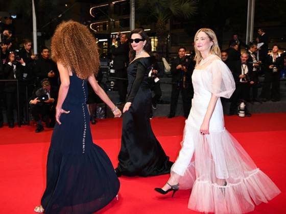 Internationale Filmfestspiele von Cannes, Kuang Ye Shi Dai - Resurrection Premiere Cannes, 78th Cannes Film Festival 2025 - Evening 10, Red Carpet Resurrection (Resurrection) . Cannes, 78th Cannes Film Festival 2025 - Evening 10, Red Carpet Resurrection (Resurrection) . Pictured: Leïla Slimani, Juliette Binoche, Alba Rohrwacher Cannes  Copyright: xIPA ABACAx