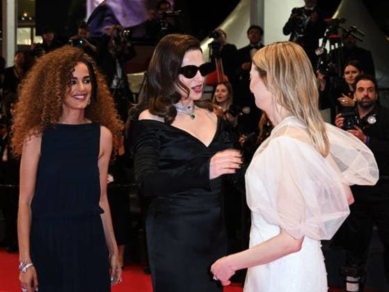Internationale Filmfestspiele von Cannes, Kuang Ye Shi Dai - Resurrection Premiere Cannes, 78th Cannes Film Festival 2025 - Evening 10, Red Carpet Resurrection (Resurrection) . Cannes, 78th Cannes Film Festival 2025 - Evening 10, Red Carpet Resurrection (Resurrection) . Pictured: Leïla Slimani, Juliette Binoche, Alba Rohrwacher Cannes  Copyright: xIPA ABACAx