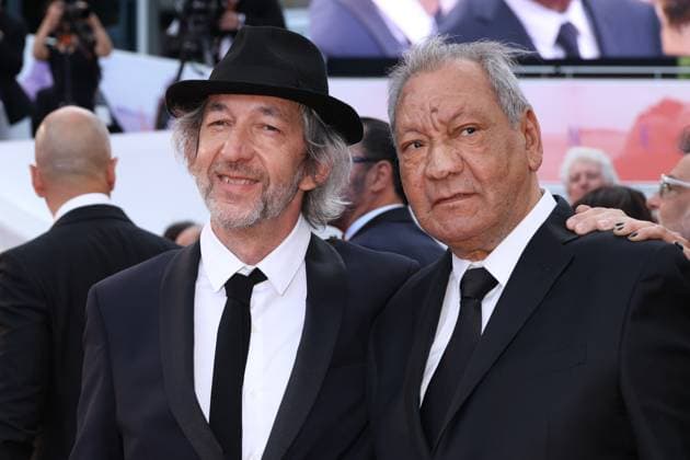 78eme Festival International du Film de Cannes Montée des marches du film La venue de lavenir 78th Cannes Film Festival Red carpet of the film La venue de lavenir Arthur H and Tony Gatlif 444965 2025 05 22 Cannes France  Copyright: xIsabellexVautierx xStarfacex STAR_444965_056