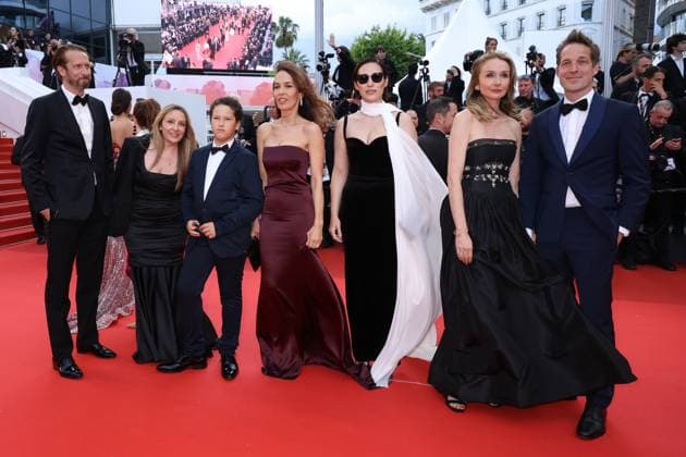 78eme Festival International du Film de Cannes Montée des marches du film La venue de lavenir 78th Cannes Film Festival Red carpet of the film La venue de lavenir Dolores Chaplin 444965 2025 05 22 Cannes France  Copyright: xIsabellexVautierx xStarfacex STAR_444965_071