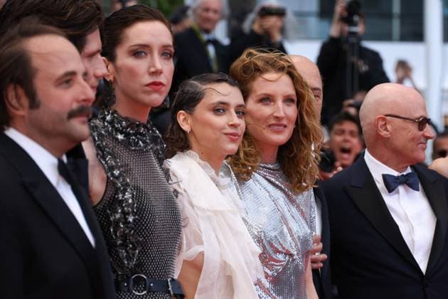 78eme Festival International du Film de Cannes Montée des marches du film La venue de lavenir 78th Cannes Film Festival Red carpet of the film La venue de lavenir Vincent Macaigne, Abraham Wapler, Sara Giraudeau, Angele Garnier, Julia Piaton and Bruno Levy 444965 2025 05 22 Cannes France  Copyright: xIsabellexVautierx xStarfacex STAR_444965_081