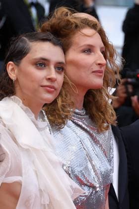 78eme Festival International du Film de Cannes Montée des marches du film La venue de lavenir 78th Cannes Film Festival Red carpet of the film La venue de lavenir Angele Garnier and Julia Piaton 444965 2025 05 22 Cannes France  Copyright: xIsabellexVautierx xStarfacex STAR_444965_082