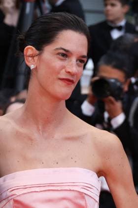 78eme Festival International du Film de Cannes Montée des marches du film La venue de lavenir 78th Cannes Film Festival Red carpet of the film La venue de lavenir Suzanne Lindon 444965 2025 05 22 Cannes France  Copyright: xIsabellexVautierx xStarfacex STAR_444965_096