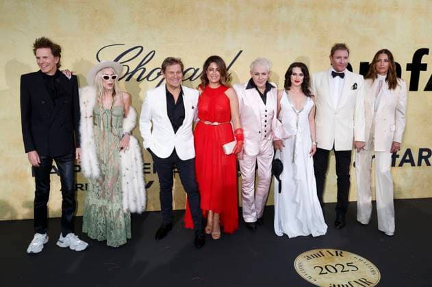 John Taylor, Gela Nash, Roger Taylor, Gisella Bernales, Nick Rhodes, Alexandra Stama, Simon Le Bon and Yasmin Le Bon at the 31 amfAR Gala Cannes as part of the Festival de Cannes 2025 78 Cannes International Film Festival at the Hô tel du Cap Eden Roc Antibes, 22 05 2025 Foto:xD.xBedrosianx xFuturexImagex amfar_5575