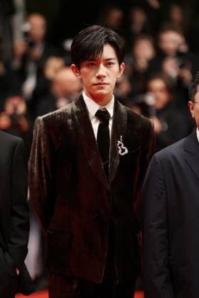 Internationale Filmfestspiele von Cannes, Kuang Ye Shi Dai - Resurrection Premiere Cannes - Resurrection Screening JD Jackson Yee attend the red carpet and screening of Resurrection in Cannes, France, on May 22, 2025, as part of the Cannes Film Festival. Photo by Jerome Domine ABACAPRESS.COM Cannes France  Copyright: xDominexJerome ABACAx