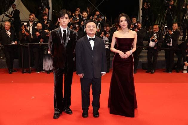 Internationale Filmfestspiele von Cannes, Kuang Ye Shi Dai - Resurrection Premiere Cannes - Resurrection Screening JD Jackson Yee, Gan Bi and Shu Qi attend the red carpet and screening of Resurrection in Cannes, France, on May 22, 2025, as part of the Cannes Film Festival. Photo by Jerome Domine ABACAPRESS.COM Cannes France  Copyright: xDominexJerome ABACAx