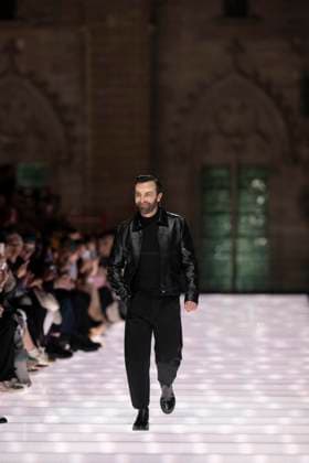 Louis Vuitton Cruise 2026 Runway - Avignon Nicolas Ghesquiere walks the runway during the Louis Vuitton Cruise 2026 fashion show at Palais des Papes ( Palace of the Popes ), in Avignon, France on May 22, 2025. Photo by Eliot Blondet ABACAPRESS.COM Avignon France France  Copyright: xBlondetxEliot ABACAx