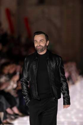 Louis Vuitton Cruise 2026 Runway - Avignon Nicolas Ghesquiere walks the runway during the Louis Vuitton Cruise 2026 fashion show at Palais des Papes ( Palace of the Popes ), in Avignon, France on May 22, 2025. Photo by Eliot Blondet ABACAPRESS.COM Avignon France France  Copyright: xBlondetxEliot ABACAx