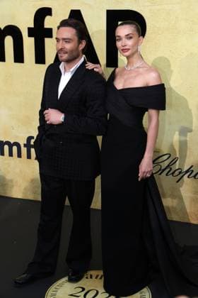 amfAR Gala Cannes 2025 Ed Westwick and Amy Jackson at the amfAR Gala Cannes 2025 presented by Chopard at Hotel du Cap-Eden-Roc on May 22, 2025 in Cap d Antibes, France. CAP GOL GOL Cap d Antibes CÃ te d Azur France Copyright: xRickxGold CapitalxPicturesx