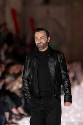 Louis Vuitton Cruise 2026 Runway - Avignon Nicolas Ghesquiere walks the runway during the Louis Vuitton Cruise 2026 fashion show at Palais des Papes ( Palace of the Popes ), in Avignon, France on May 22, 2025. Photo by Eliot Blondet ABACAPRESS.COM Avignon France France  Copyright: xBlondetxEliot ABACAx