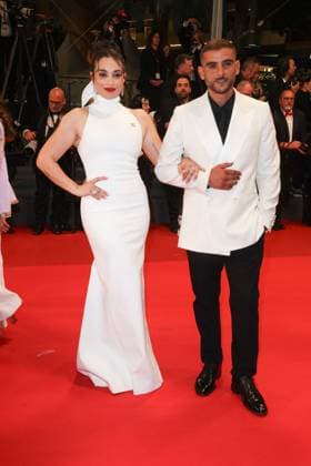 Internationale Filmfestspiele von Cannes, Kuang Ye Shi Dai - Resurrection Premiere J Montée des marches du film Résurrection lors du 78ème Festival International du Film de Cannes Camélia Jordana, Sofiane Zermani Montée des marches du film Résurrection lors du 78ème Festival International du Film de Cannes, au Palais des Festivals à Cannes Le 22 mai 2025 Jacovides Moreau Bestimage Red carpet for the movie Resurrection during the 78th Cannes International Film Festival at the Palais des Festivals in Cannes, France On may 22th 2025 Cannes France  Copyright: xJACOVIDES-MOREAUx xBESTIMAGExJACOVIDES-MOREAUx xBESTIMAGEx
