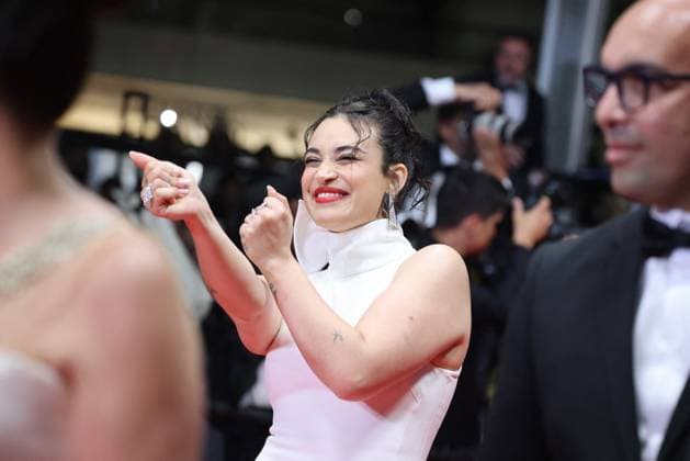 Internationale Filmfestspiele von Cannes, Kuang Ye Shi Dai - Resurrection Premiere J Montée des marches du film Résurrection lors du 78ème Festival International du Film de Cannes Camélia Jordana Montée des marches du film Résurrection lors du 78ème Festival International du Film de Cannes, au Palais des Festivals à Cannes Le 22 mai 2025 Jacovides Moreau Bestimage Red carpet for the movie Resurrection during the 78th Cannes International Film Festival at the Palais des Festivals in Cannes, France On may 22th 2025 Cannes France  Copyright: xJACOVIDES-MOREAUx xBESTIMAGExJACOVIDES-MOREAUx xBESTIMAGEx