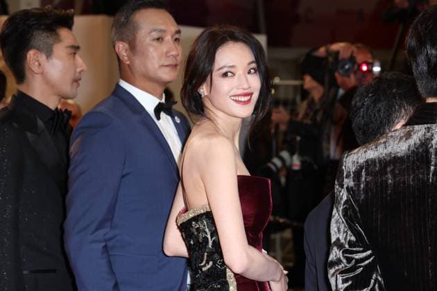 Internationale Filmfestspiele von Cannes, Kuang Ye Shi Dai - Resurrection Premiere J Montée des marches du film Résurrection lors du 78ème Festival International du Film de Cannes Huang Jue, Shu Qi Montée des marches du film Résurrection lors du 78ème Festival International du Film de Cannes, au Palais des Festivals à Cannes Le 22 mai 2025 Jacovides Moreau Bestimage Red carpet for the movie Resurrection during the 78th Cannes International Film Festival at the Palais des Festivals in Cannes, France On may 22th 2025 Cannes France  Copyright: xJACOVIDES-MOREAUx xBESTIMAGExJACOVIDES-MOREAUx xBESTIMAGEx