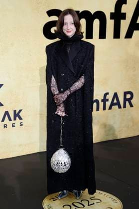 Andrea Riseborough at the 31 amfAR Gala Cannes as part of the Festival de Cannes 2025 78 Cannes International Film Festival at the HÃ tel du Cap Eden Roc Antibes, 22 05 2025 Foto:xD.xBedrosianx xFuturexImagex amfar_5621