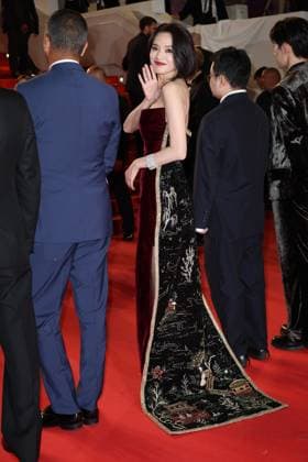 Internationale Filmfestspiele von Cannes, Kuang Ye Shi Dai - Resurrection Premiere Resurrection (RÃ surrection) Red Carpet at the 78th Annual Cannes Film Festival Shu Qi - Resurrection (RÃ surrection) Red Carpet at the 78th Annual Cannes Film Festival in Cannes, France on May 22, 2025.  Copyright: x Chassery+Courdjix