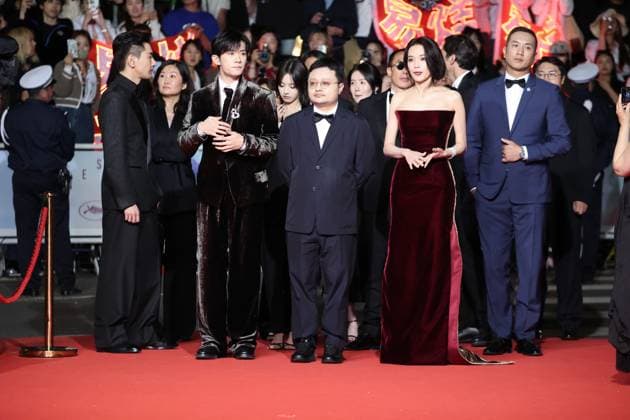 Internationale Filmfestspiele von Cannes, Kuang Ye Shi Dai - Resurrection Premiere Resurrection (RÃ surrection) Red Carpet at the 78th Annual Cannes Film Festival Mark Chao, Jackson Yee, Gengxi Li, Gan Bi, Yongzhong Chen, Shu Qi and Jue Huan - Resurrection (RÃ surrection) Red Carpet at the 78th Annual Cannes Film Festival in Cannes, France on May 22, 2025.  Copyright: x Chassery+Courdjix