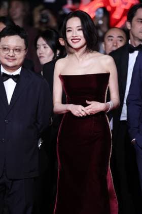 Internationale Filmfestspiele von Cannes, Kuang Ye Shi Dai - Resurrection Premiere Resurrection (RÃ surrection) Red Carpet at the 78th Annual Cannes Film Festival Shu Qi - Resurrection (RÃ surrection) Red Carpet at the 78th Annual Cannes Film Festival in Cannes, France on May 22, 2025.  Copyright: x Chassery+Courdjix