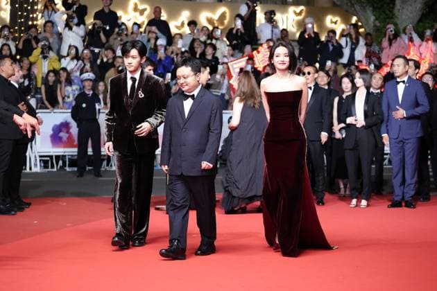 Internationale Filmfestspiele von Cannes, Kuang Ye Shi Dai - Resurrection Premiere Resurrection (RÃ surrection) Red Carpet at the 78th Annual Cannes Film Festival Mark Chao, Jackson Yee, Gengxi Li, Gan Bi, Yongzhong Chen, Shu Qi and Jue Huan - Resurrection (RÃ surrection) Red Carpet at the 78th Annual Cannes Film Festival in Cannes, France on May 22, 2025.  Copyright: x Chassery+Courdjix