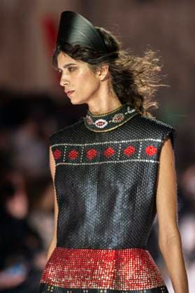 Louis Vuitton Cruise 2026 Runway - Avignon A model walks the runway during the Louis Vuitton Cruise 2026 fashion show at Palais des Papes ( Palace of the Popes ), in Avignon, France on May 22, 2025. Photo by Eliot Blondet ABACAPRESS.COM Avignon France France  Copyright: xBlondetxEliot ABACAx