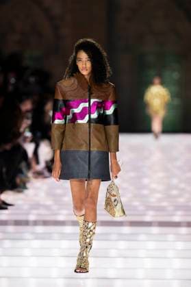 Louis Vuitton Cruise 2026 Runway - Avignon A model walks the runway during the Louis Vuitton Cruise 2026 fashion show at Palais des Papes ( Palace of the Popes ), in Avignon, France on May 22, 2025. Photo by Eliot Blondet ABACAPRESS.COM Avignon France France  Copyright: xBlondetxEliot ABACAx