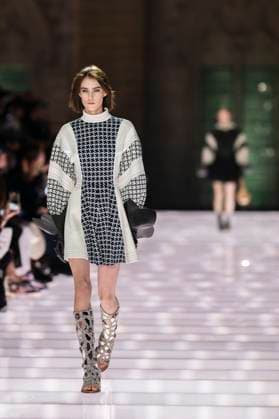 Louis Vuitton Cruise 2026 Runway - Avignon A model walks the runway during the Louis Vuitton Cruise 2026 fashion show at Palais des Papes ( Palace of the Popes ), in Avignon, France on May 22, 2025. Photo by Eliot Blondet ABACAPRESS.COM Avignon France France  Copyright: xBlondetxEliot ABACAx