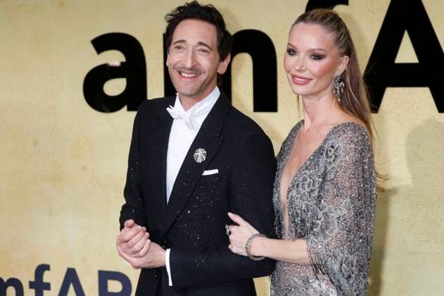 Adrien Brody and Georgina Chapman at the 31 amfAR Gala Cannes as part of the Festival de Cannes 2025 78 Cannes International Film Festival at the Hôtel du Cap Eden Roc Antibes, 22 05 2025 Foto:xD.xBedrosianx xFuturexImagex amfar_5701