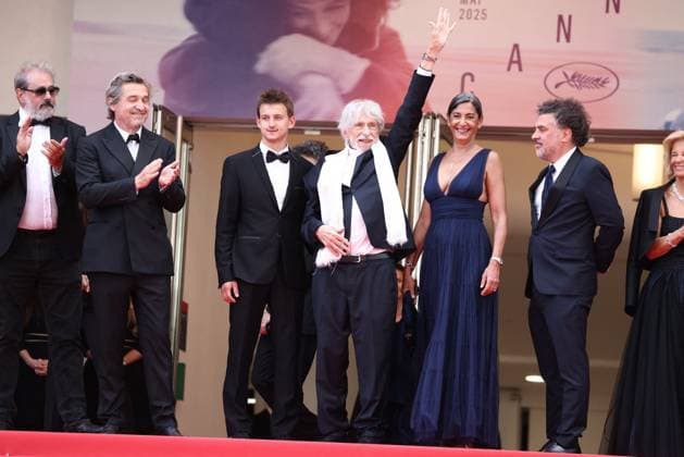 Cannes - La Venue de l Avenir Screening JD Gustave de Kervern, Frederic Niedermayer, Louis-Do de Lencquesaing, Pierre Richard, Timi-Joy Marbot, Ceyla Lacerda attend the red carpet and screening of La Venue de l Avenir in Cannes, France, on May 22, 2025, as part of the Cannes Film Festival. Photo by Jerome Domine ABACAPRESS.COM Cannes France  Copyright: xDominexJerome ABACAx