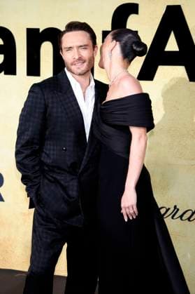 Ed Westwick and Amy Jackson at the 31 amfAR Gala Cannes as part of the Festival de Cannes 2025 78 Cannes International Film Festival at the HÃ tel du Cap Eden Roc Antibes, 22 05 2025 Foto:xD.xBedrosianx xFuturexImagex amfar_5771