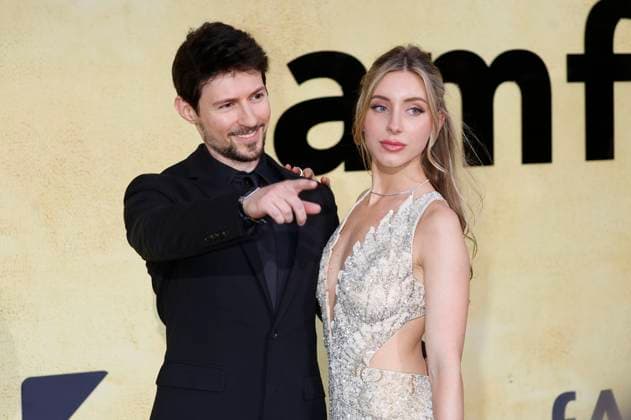 Pavel Durov with companion at the 31 amfAR Gala Cannes as part of the Festival de Cannes 2025 78 Cannes International Film Festival at the HÃ tel du Cap Eden Roc Antibes, 22 05 2025 Foto:xD.xBedrosianx xFuturexImagex amfar_5793