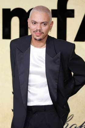 Evan Ross at the 31 amfAR Gala Cannes as part of the Festival de Cannes 2025 78 Cannes International Film Festival at the Hôtel du Cap Eden Roc Antibes, 22 05 2025 Foto:xD.xBedrosianx xFuturexImagex amfar_5839