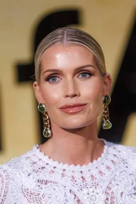 Festival de Cannes amfAR Gala Lady Kitty Spencer at the amfAR Gala during the 78 Cannes Film Festival at the Hotel du Cap Eden Roc in Antibes Copyright: xEventpressxKochanx
