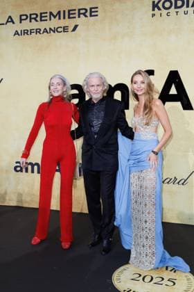 Festival de Cannes amfAR Gala Eveline Hall, Hermann Bühlbecker and Anna Hiltrop at the amfAR Gala during the 78 Cannes Film Festival at the Hotel du Cap Eden Roc in Antibes Copyright: xEventpressxKochanx